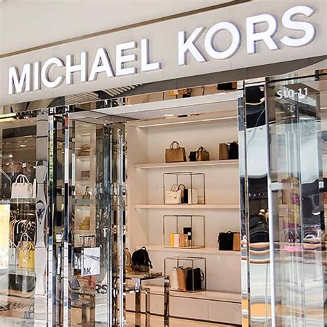 michael kors retouren|Michael Kors return labels.